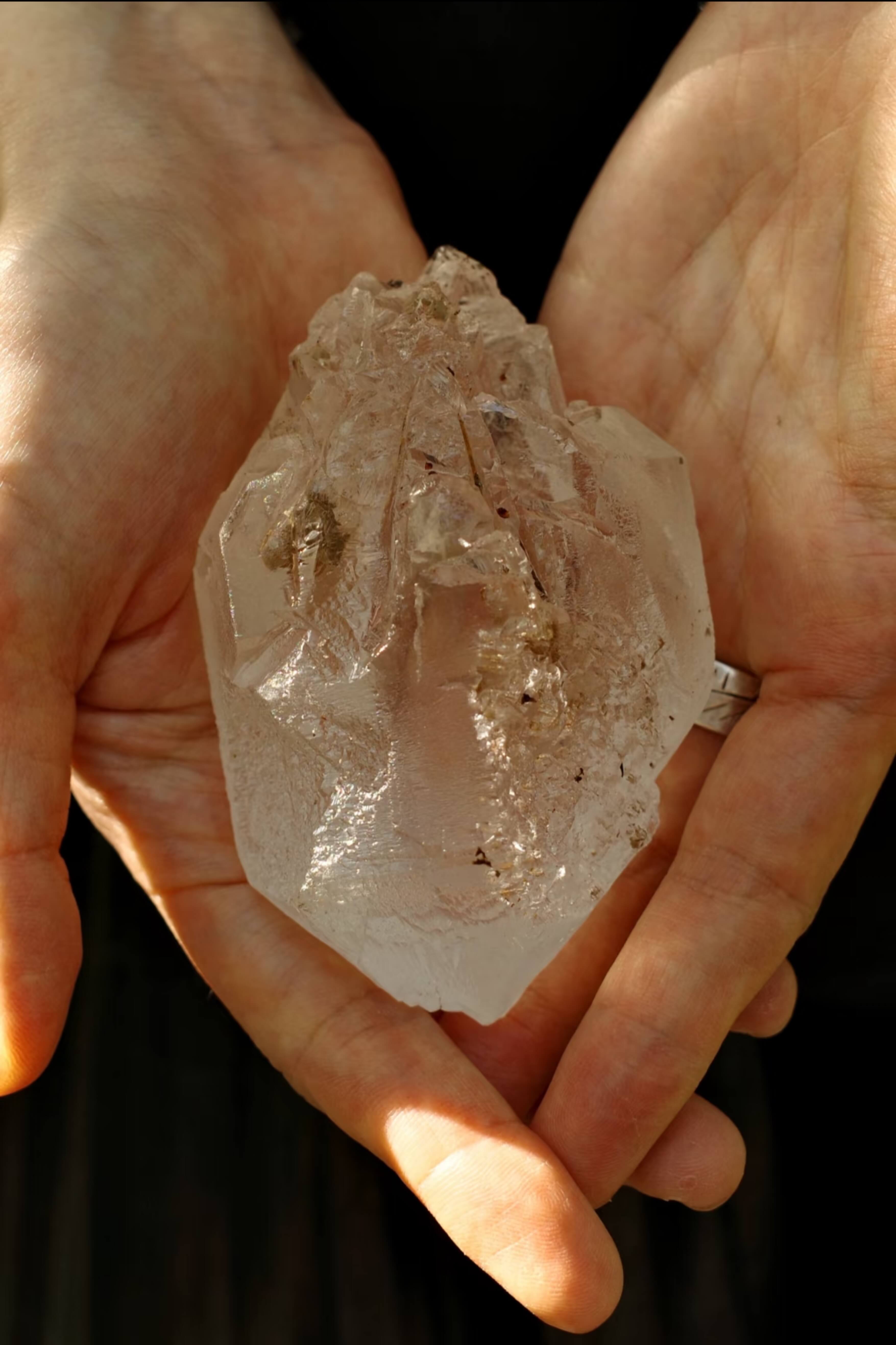 Raw Stones & Crystals